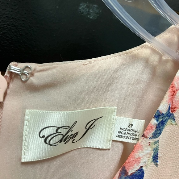 Eliza J NWT Sleeveless Floral Ruched Chiffon Faux Wrap Dress in Blush - Picture 4 of 7